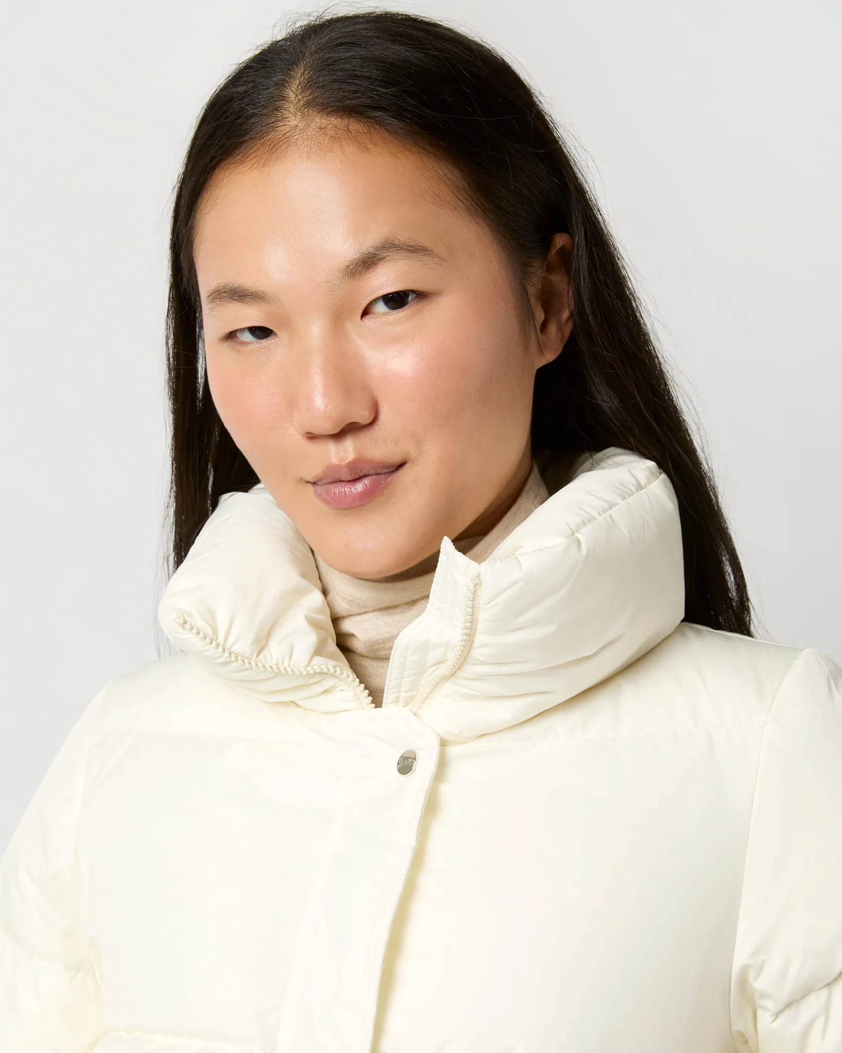 Heavy Nylon Quilted Short Jacket in White